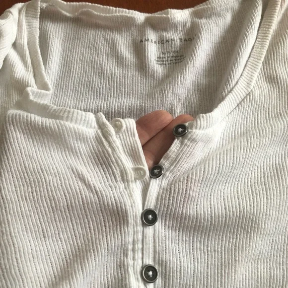 White Button-Up Ribbed Top - Picture 4 of 6